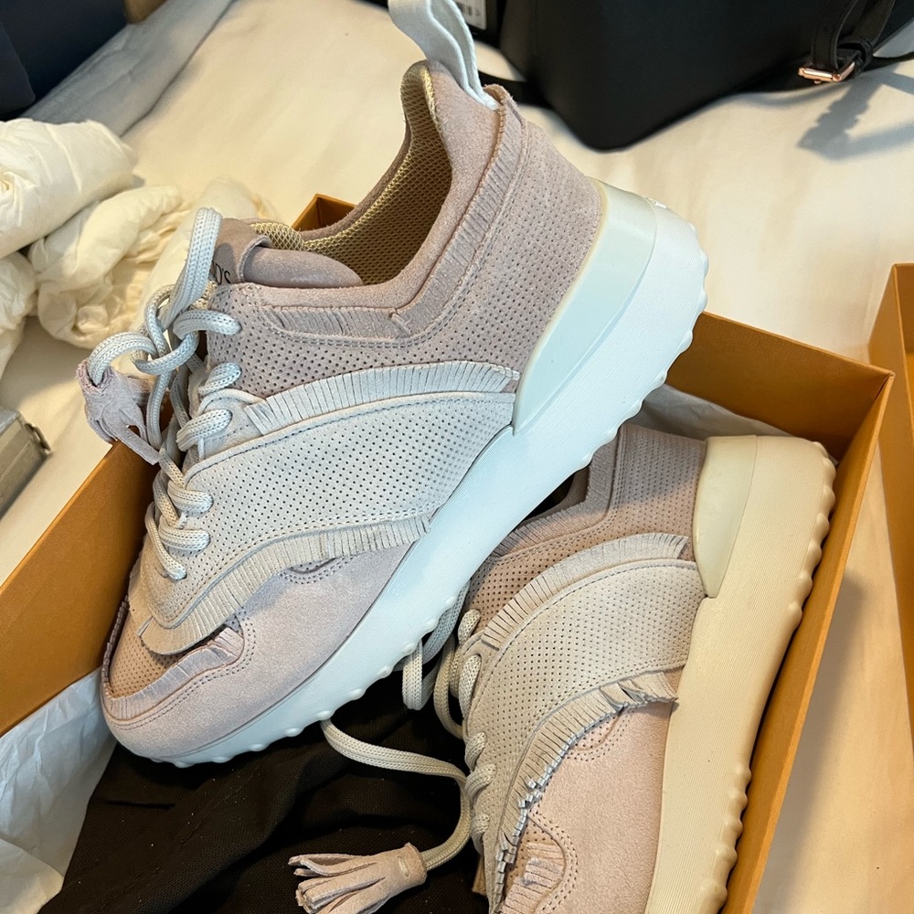 Tods sneakers size 36.5 excellent condition